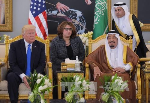 Саудовская Аравия и США  подписали договоры на $380 млрд. - ảnh 1