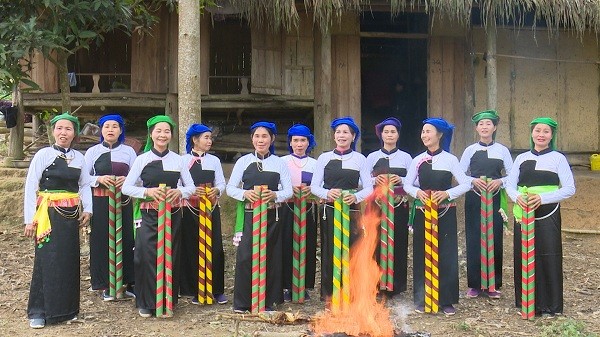 Представители народности Мыонг в уезде Тханьшон провинции Футхо сохраняют свои культурные традиции - ảnh 1
