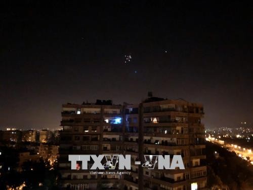 Израиль заявил о нанесении массированного удара по десяткам объектов Ирана в Сирии - ảnh 1