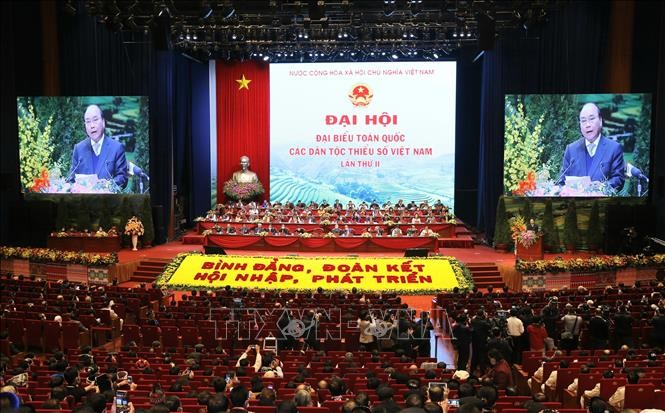 2-й всереспубликанский съезд представителей нацменьшинств Вьетнама: Сплочённость – источник силы  - ảnh 1