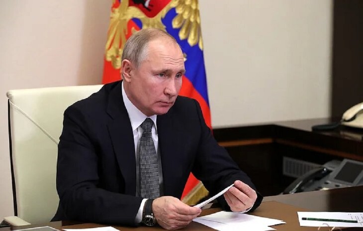 Владимир Путин поручил оценить эффективность вакцин против новых штаммов COVID-19 - ảnh 1