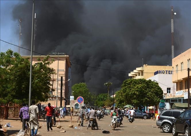 Совбез ООН осудил нападения боевиков на мирных жителей в Буркина-Фасо - ảnh 1