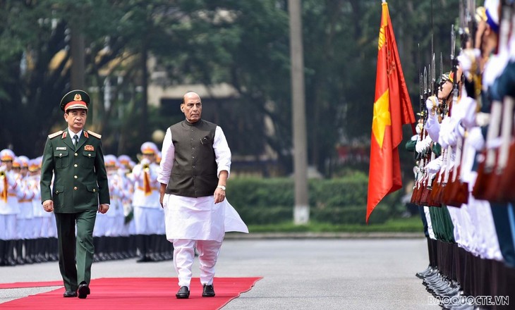 Индия рассматривает Вьетнам как ключевого партнёра в политике «Ориентация на Восток» - ảnh 1