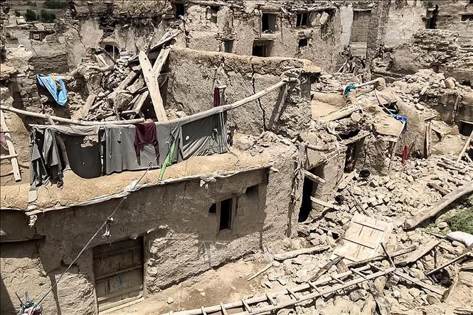 Мировое сообщество оказывает помощь Афганистану после землетрясения - ảnh 1