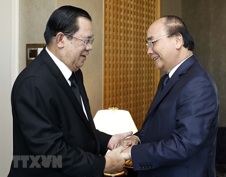 Президент Нгуен Суан Фук встретился с руководителями стран и международных организаций - ảnh 1