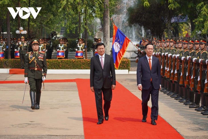 Укрепление великой дружбы, особой солидарности и всеобъемлющего сотрудничества между Вьетнамом и Лаосом  - ảnh 1