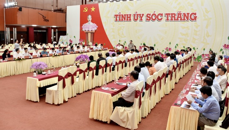 Председатель Нацсобрания Выонг Динь Хюэ провёл рабочую встречу с руководством провинции Шокчанг - ảnh 1