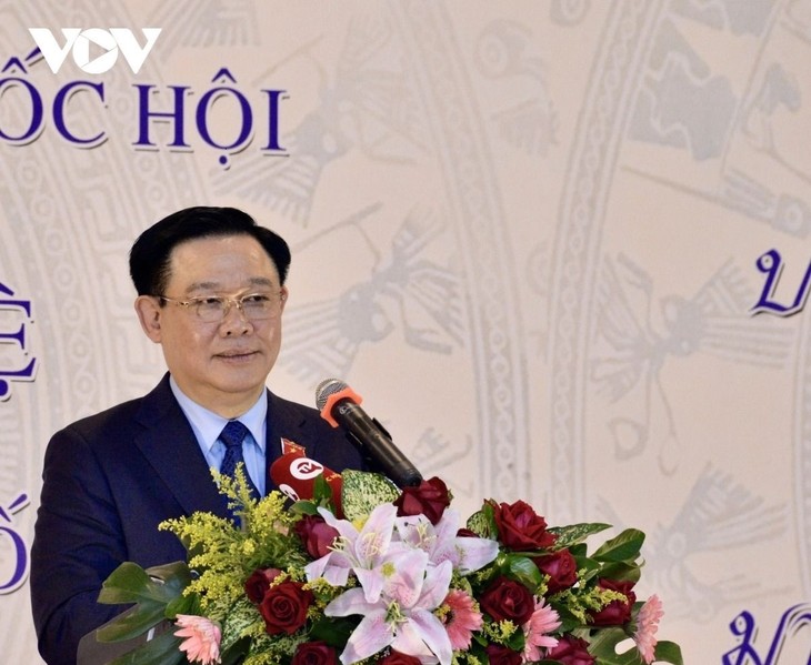 ​  Председатель Нацсобрания Выонг Динь Хюэ принял участие в церемонии открытия “Вьетнам-город” (Vietnam Town) в провинции Удон-Тхани - ảnh 1