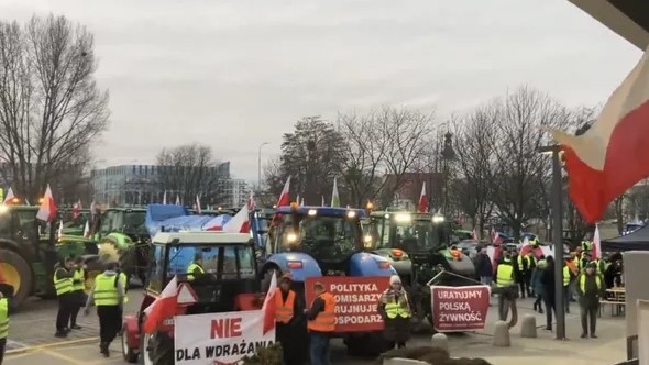 Фермеры европейских стран вышли на акцию протеста против импорта украинской сельхозпродукции - ảnh 1