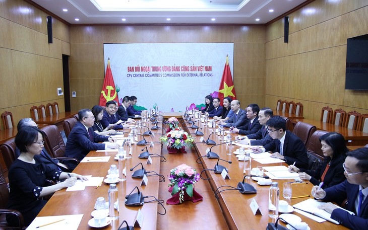 Углубление и поднятие всеобъемлющего стратегического партнёрства между Вьетнамом и Китаем на новую высоту - ảnh 1