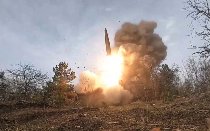 В России начался второй этап учений с тактическим ядерным оружием - ảnh 1