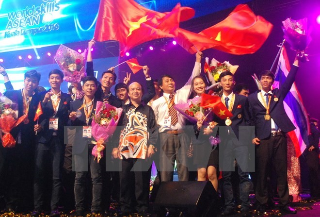 越南在第11届东盟职业技能大赛上位居团体第三 - ảnh 1