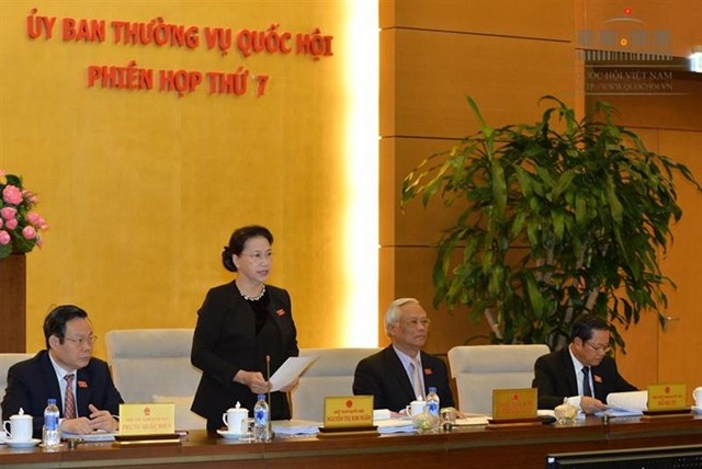 越南国会常委会讨论《刑法修正案（草案）》 - ảnh 1