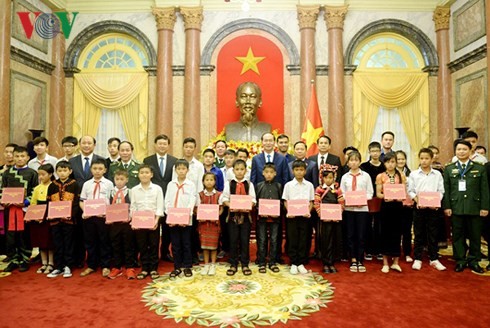 越南党和国家特别关心教育培训工作 - ảnh 1
