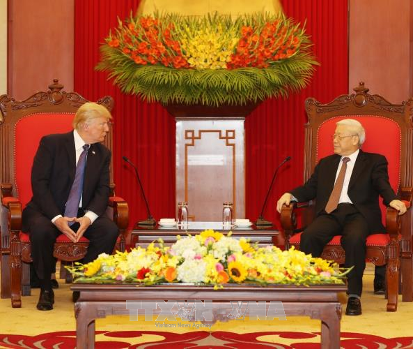 លោក Nguyen Phu Trong ទទួលជួបសន្ទនាជាមួយប្រធានាធិបតីអាមេរិក លោក Donald Trump - ảnh 1