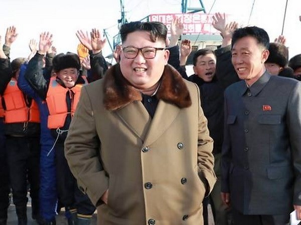សារព័ត៌មានកូរ៉េខាងត្បូងមានការសង្ស័យចំពោះដំណើរទស្សនកិច្ចរបស់ថ្នាក់ដឹកនាំកូរ៉េខាងជើងលោក​ Kim Jong-un - ảnh 1