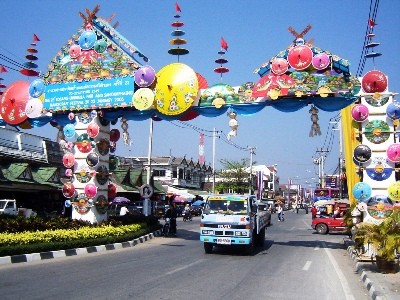 ឆ័ត្រ Bo Sang លក្ខណៈវប្បធម៌របស់ខេត្ត Chiangmai ប្រទេសថៃ - ảnh 2