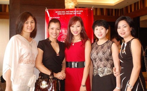 Họp báo Cuộc thi Hoa khôi thể thao Việt Nam năm 2012 - ảnh 1
