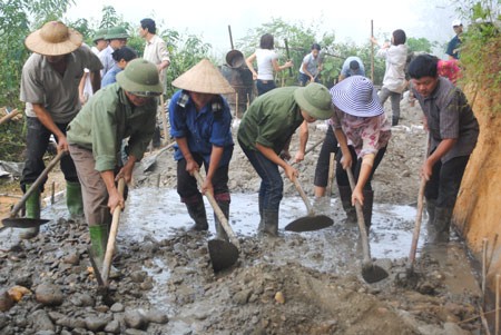 Trưởng Ban Dân vận Trung ương Hà Thị Khiết làm việc tại tỉnh Tuyên Quang  - ảnh 1