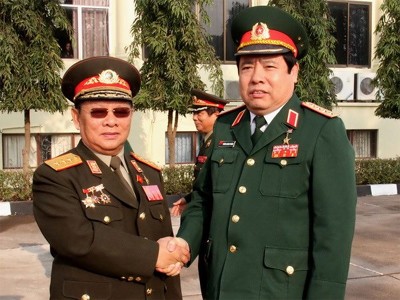 Đoàn đại biểu cấp cao Bộ Quốc phòng Việt Nam thăm Lào - ảnh 1