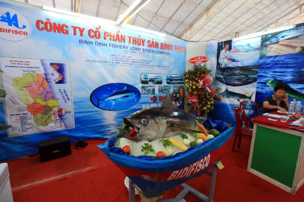 Khai mạc Festival Thủy sản Việt Nam- Phú Yên năm 2014 - ảnh 1
