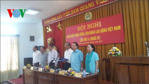 Tổng LĐLĐ Việt Nam phản đối Trung Quốc hạ đặt trái phép giàn khoan  trong vùng đặc quyền kinh tế VN - ảnh 1