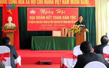 Chủ tịch nước Trương Tấn Sang: Toàn dân đoàn kết vượt qua khó khăn, xây dựng đất nước phát triển - ảnh 1