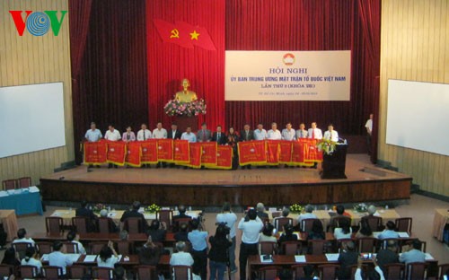 Bế mạc Hội nghị Ủy ban Trung ương Mặt trận Tổ quốc Việt Nam lần thứ 2, khóa 8 - ảnh 1