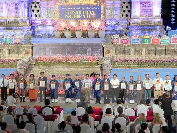 Bế mạc Festival nghề truyền thống Huế 2015 - ảnh 1