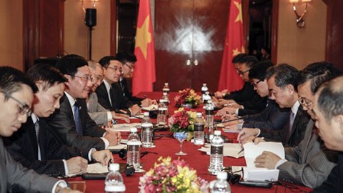 Phó Thủ tướng, Bộ trưởng Ngoại giao VN và Bộ trưởng Ngoại giao Trung Quốc trao đổi vấn đề Biển Đông - ảnh 1
