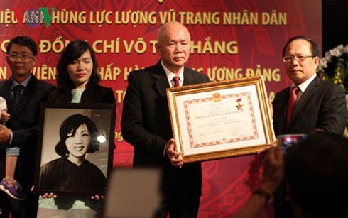 Truy tặng danh hiệu Anh hùng Lực lượng vũ trang nhân dân cho bà Võ Thị Thắng    - ảnh 1