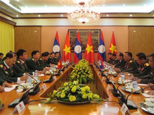 Bộ trưởng Bộ Quốc phòng Lào Chansamone Channhala thăm chính thức Việt Nam - ảnh 1