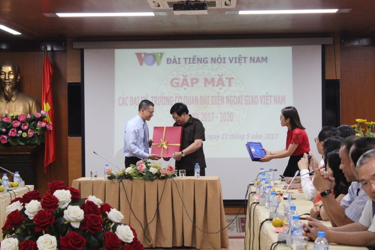 Đài TNVN và đại diện các cơ quan ngoại giao Việt Nam hợp tác quảng bá đất nước ở nước ngoài - ảnh 2