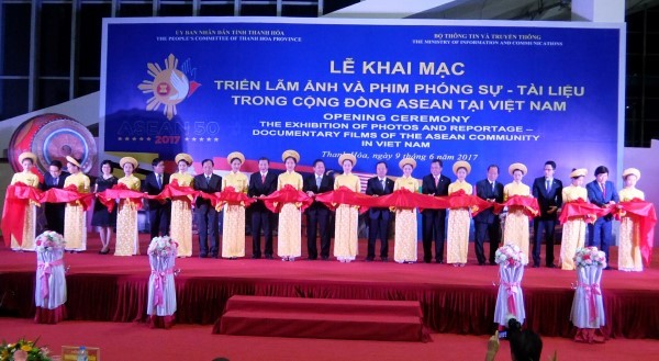 Triển lãm Ảnh và Phim phóng sự - Tài liệu trong Cộng đồng ASEAN tại Việt Nam - ảnh 1