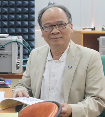 GS Huỳnh Hữu Tuệ: Giới trẻ Việt Nam ở nước ngoài hiện nay quan tâm đến sự phát triển của đất nước - ảnh 1