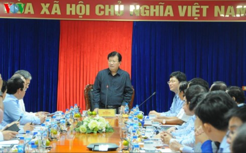 Phó Thủ tướng Trịnh Đình Dũng làm việc tại Công ty Lọc hóa dầu Bình Sơn - ảnh 1
