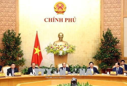 Thủ tướng Nguyễn Xuân Phúc chủ trì cuộc họp Thường trực Chính phủ - ảnh 1