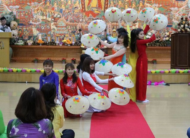 Lễ cầu an đầu năm và thành lập Hội Phật tử Việt Nam tại Hàn Quốc - ảnh 15