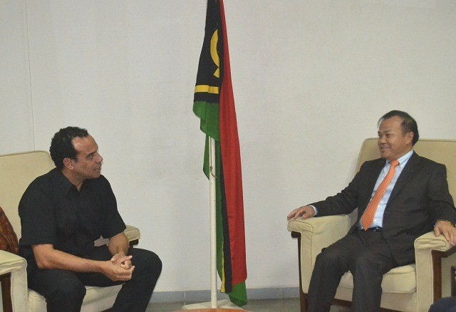 Thứ trưởng Bộ Ngoại giao Vũ Hồng Nam thăm, làm việc tại Vanuatu - ảnh 2