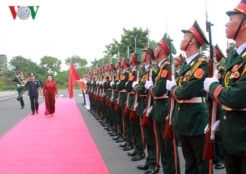 Chủ tịch Quốc hội dự Lễ kỷ niệm 20 năm Ngày truyền thống Cảnh sát biển Việt Nam - ảnh 1