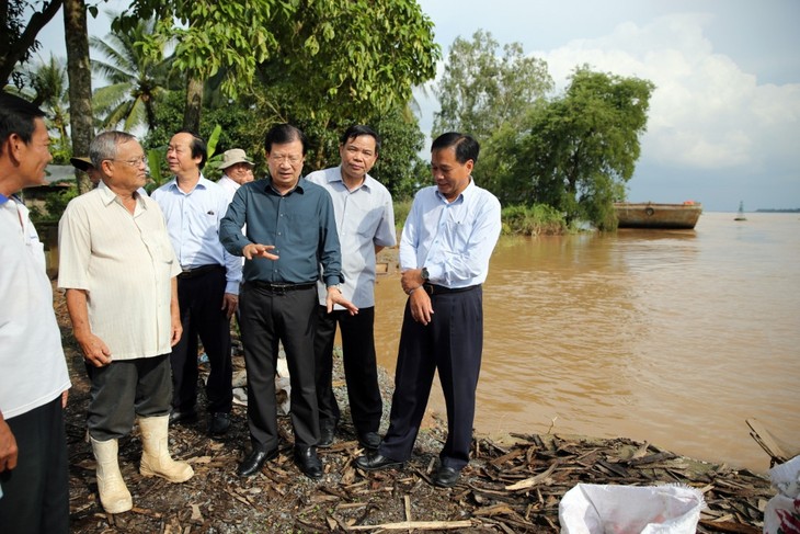 Phó thủ tướng Trịnh Đình Dũng: Khu vực Đồng bằng Sông Cửu Long chuẩn bị các phương án ứng phó với lũ - ảnh 2