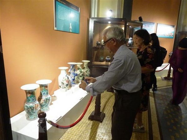 Giới thiệu hơn 130 cổ vật quý mang đậm dấu ấn lịch sử văn hóa Việt Nam - ảnh 1