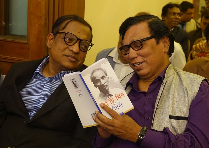 Ra mắt cuốn sách “Tiểu sử Hồ Chí Minh” bằng tiếng Bengali - ảnh 2
