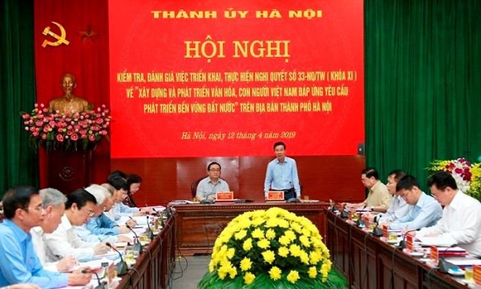 Trưởng ban Tuyên giáo Trung ương Võ Văn Thưởng làm việc với Thành ủy Hà Nội - ảnh 1
