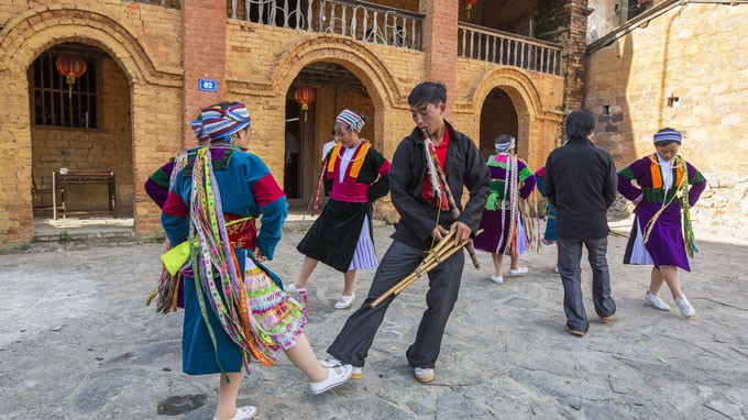 Nhiều hoạt động đặc sắc diễn ra tại Lễ hội khèn Mông trên Cao nguyên đá Đồng Văn - ảnh 1