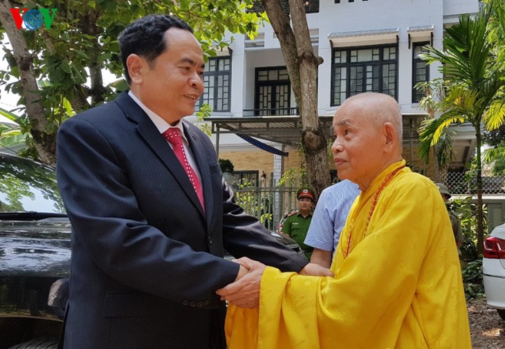 Chủ tịch Ủy ban Trung ương Mặt trận Tổ quốc Việt Nam chúc mừng Lễ Phật đản tại Thừa Thiên Huế - ảnh 1