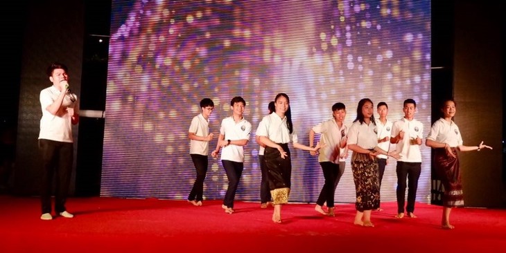Đêm giao lưu giữa thanh niên Quảng Ngãi với đại biểu Trại hè Việt Nam 2019  - ảnh 5
