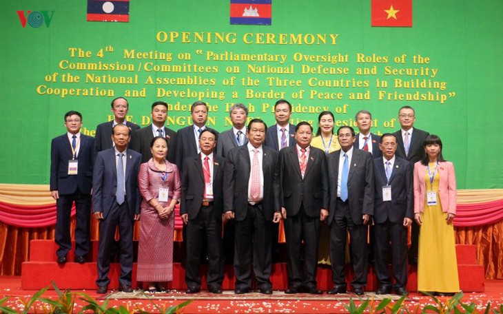 Hội nghị ủy ban Quốc phòng và An ninh của Quốc hội 3 nước Việt Nam – Lào – Campuchia - ảnh 1
