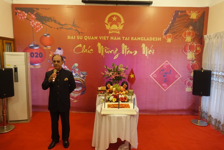 Đại sứ quán Việt Nam tại Bangladesh tổ chức Tết cộng đồng xuân Canh Tý 2020 - ảnh 4