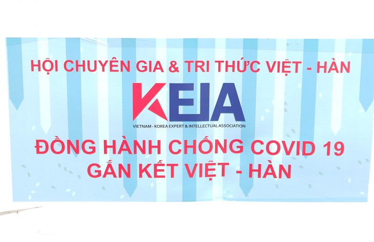 VKEIA tặng sản phẩm hỗ trợ y tế cho Bệnh viện Nội tiết Trung ương và Trung tâm Điều dưỡng thương binh Thuận Thành - ảnh 15
